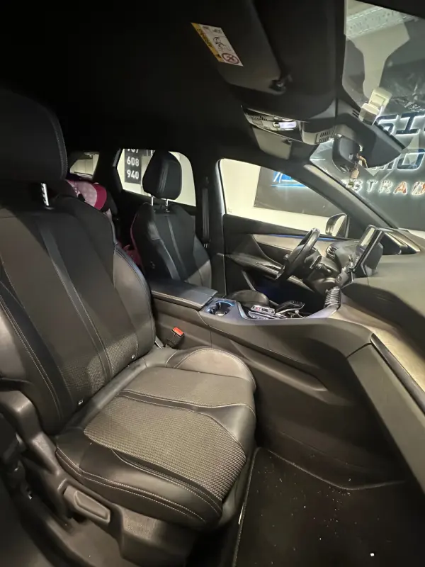 Peugeot 3008 1.6 Hybrid Allure Pack e-EAT8 16