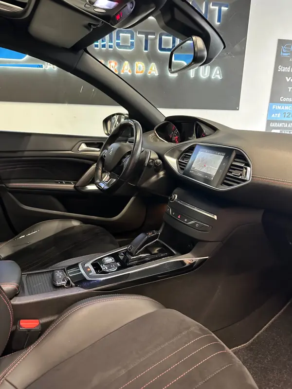 Peugeot 308 SW 1.5 BlueHDi GT EAT8 26