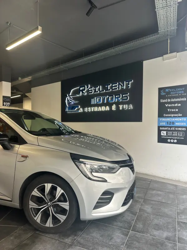 Renault Clio 1.0 TCe Limited Bi-Fuel 3