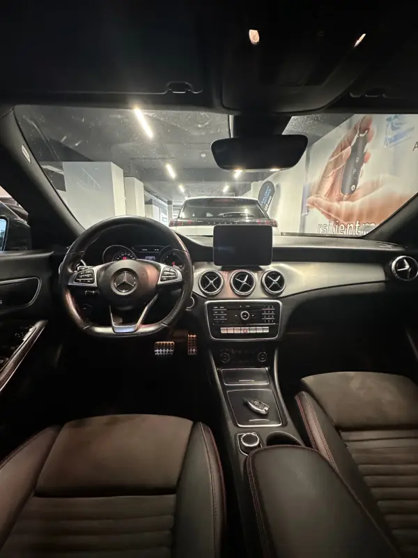 Mercedes-Benz CLA 180 d Shooting Brake AMG Line Aut. 9