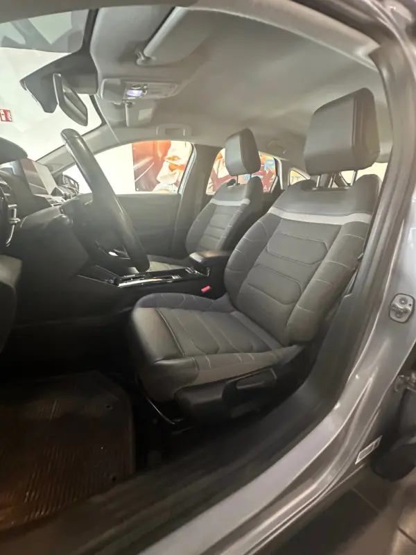 Citroën C4 BlueHDi 130 Stop&Start EAT8 FEEL PACK 18