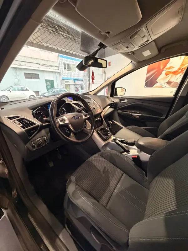 Ford C-Max Outro 8