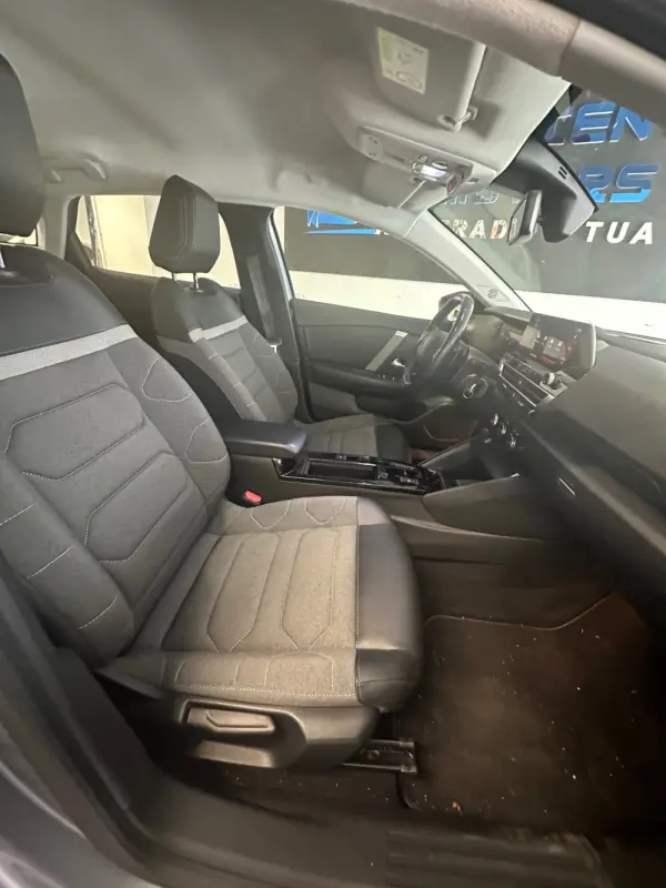 Citroën C4 BlueHDi 130 Stop&Start EAT8 FEEL PACK 16