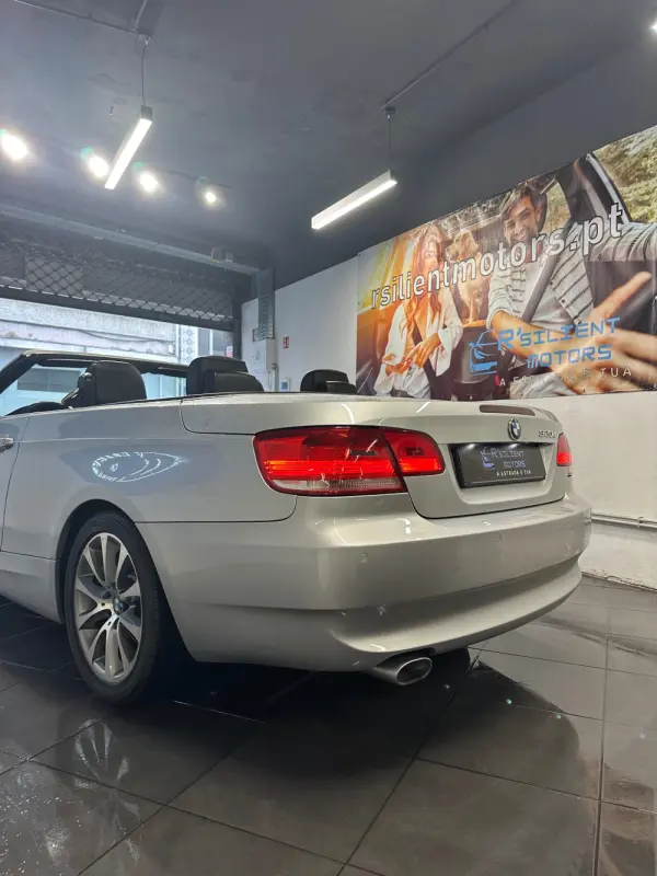 BMW 320 d Cabrio Exclusive Auto 8