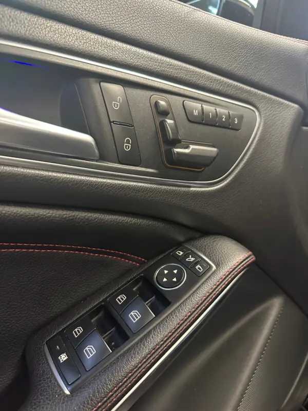 Mercedes-Benz CLA 200 d 7G-DCT AMG Line 22