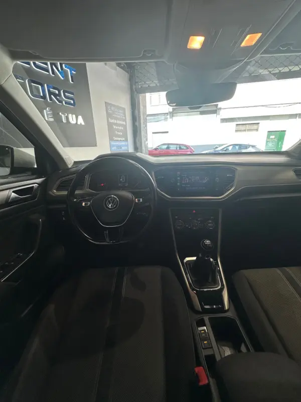 Volkswagen T-Roc 1.0 TSI Style 8