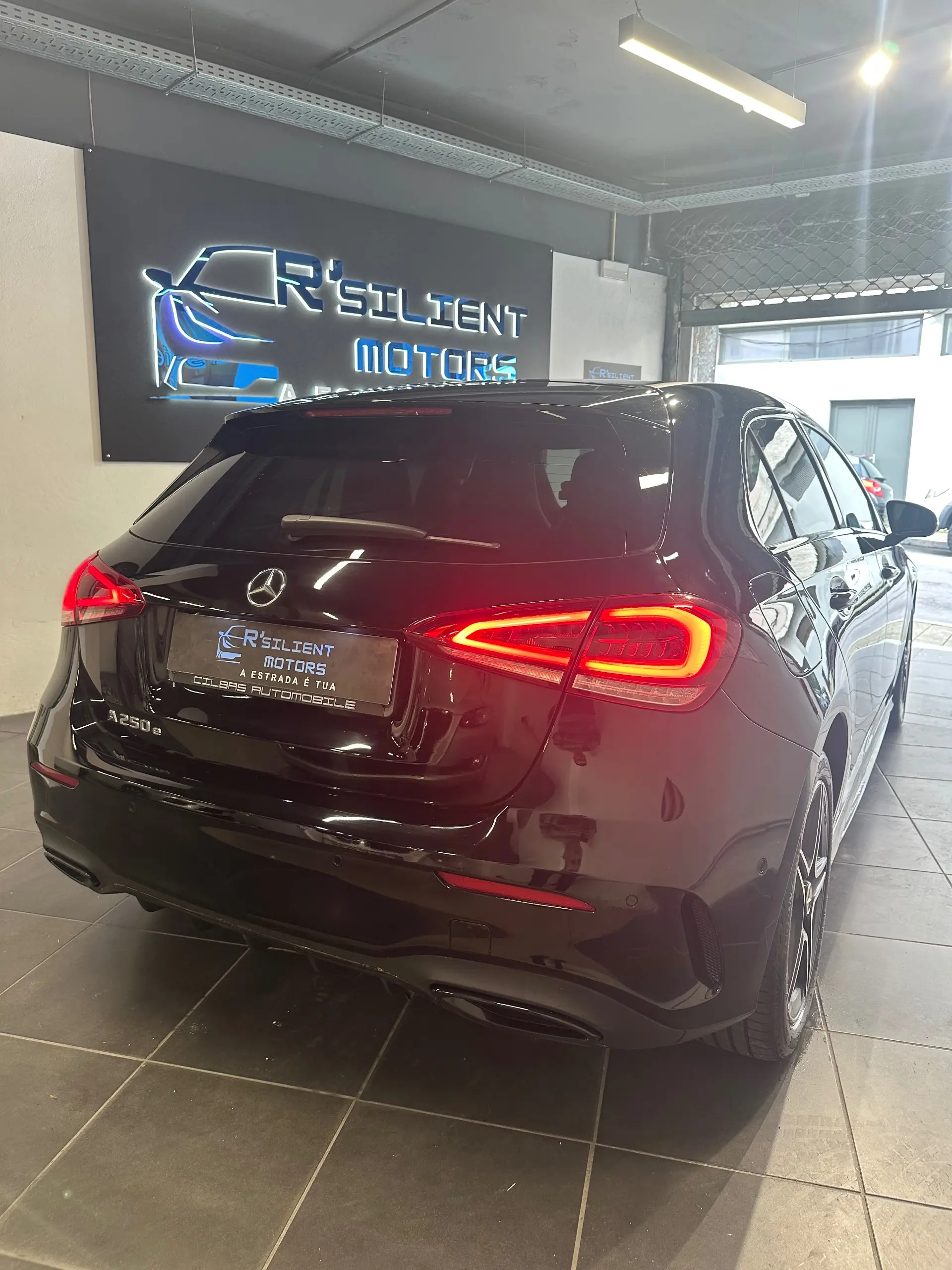 Mercedes-Benz A 250 e 8G-DCT Edition AMG Line 9