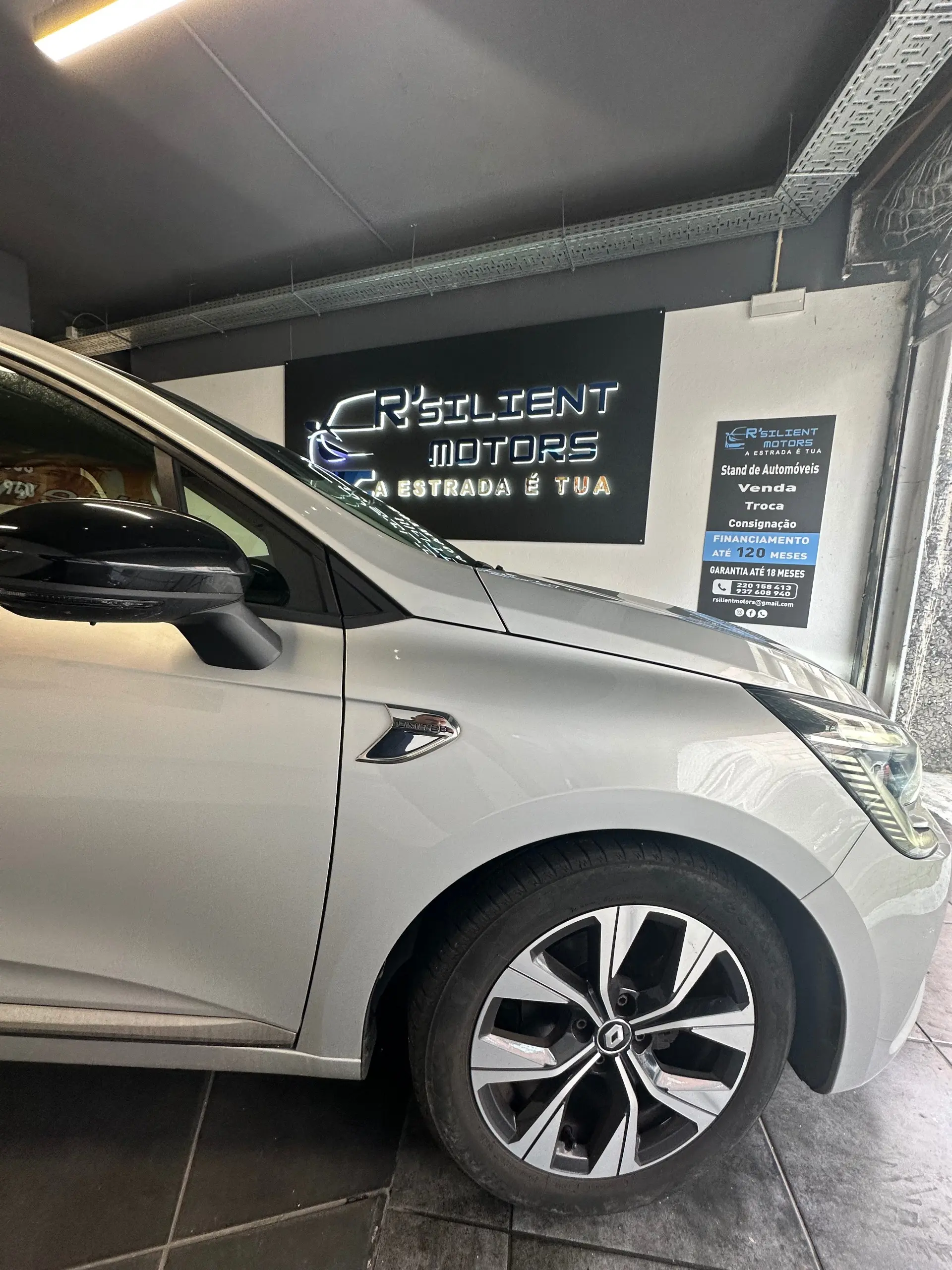 Renault Clio 1.0 TCe Limited Bi-Fuel 6