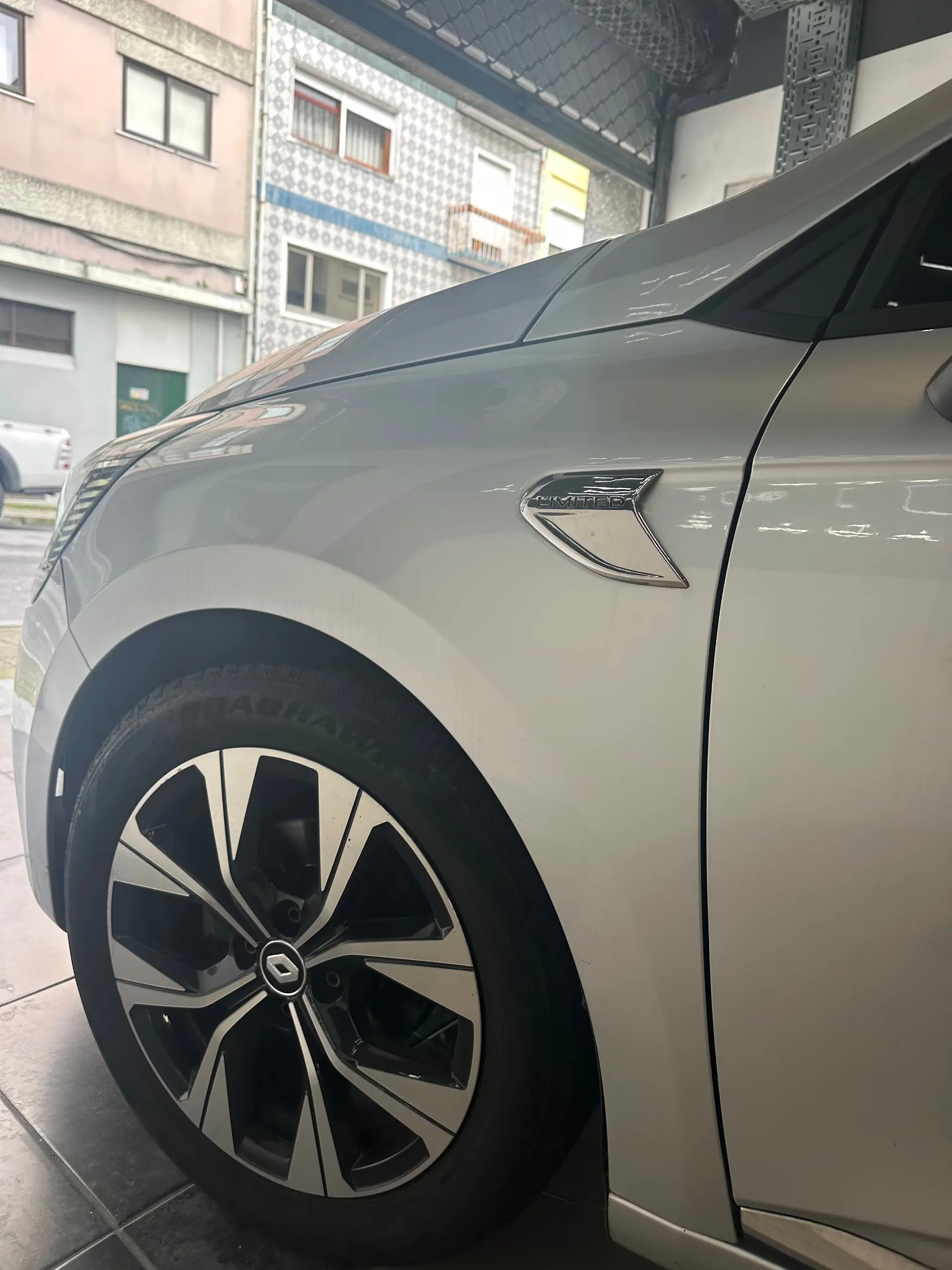 Renault Clio 1.0 TCe Limited Bi-Fuel 10