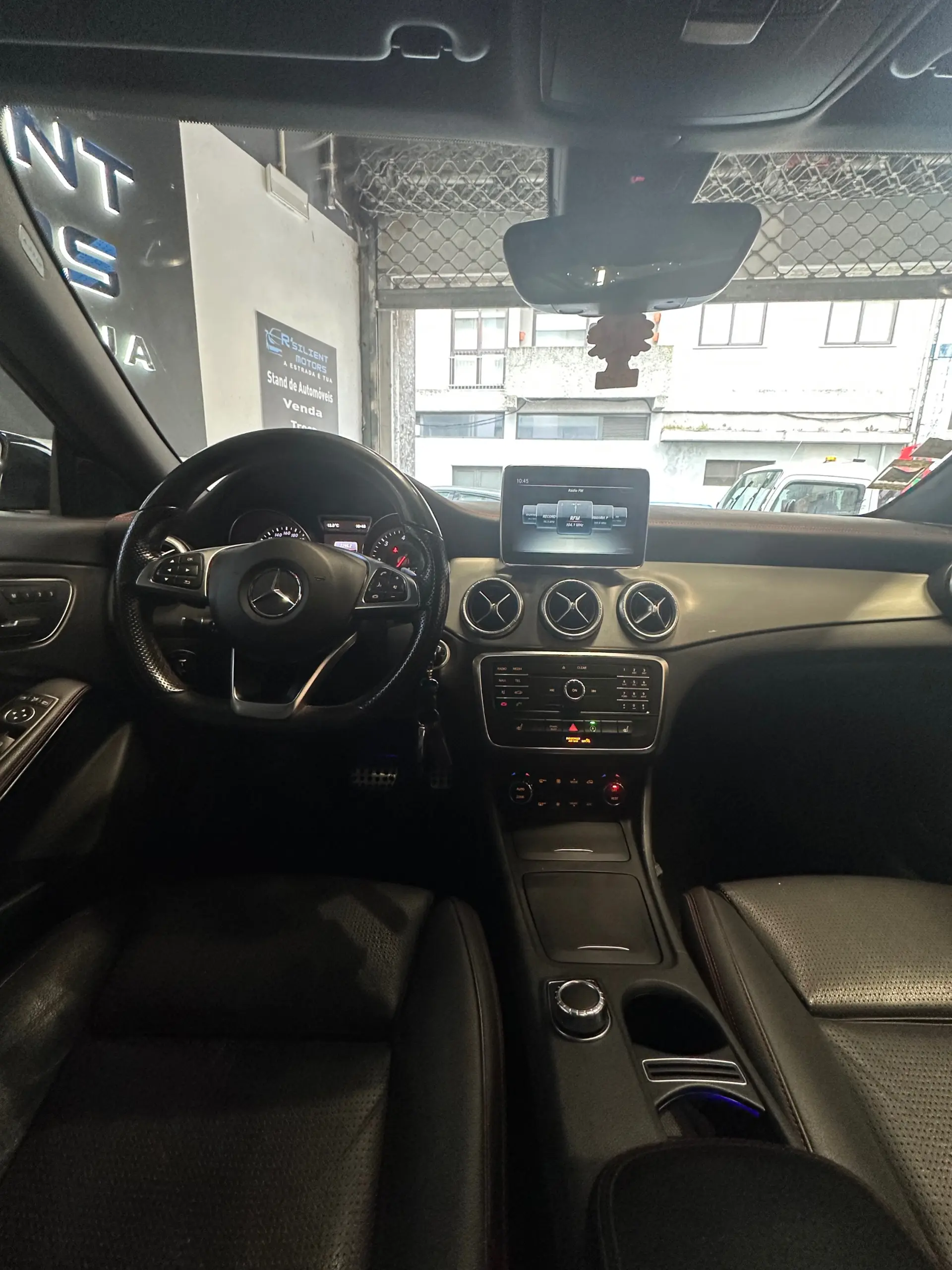 Mercedes-Benz CLA 200 d 7G-DCT AMG Line 24