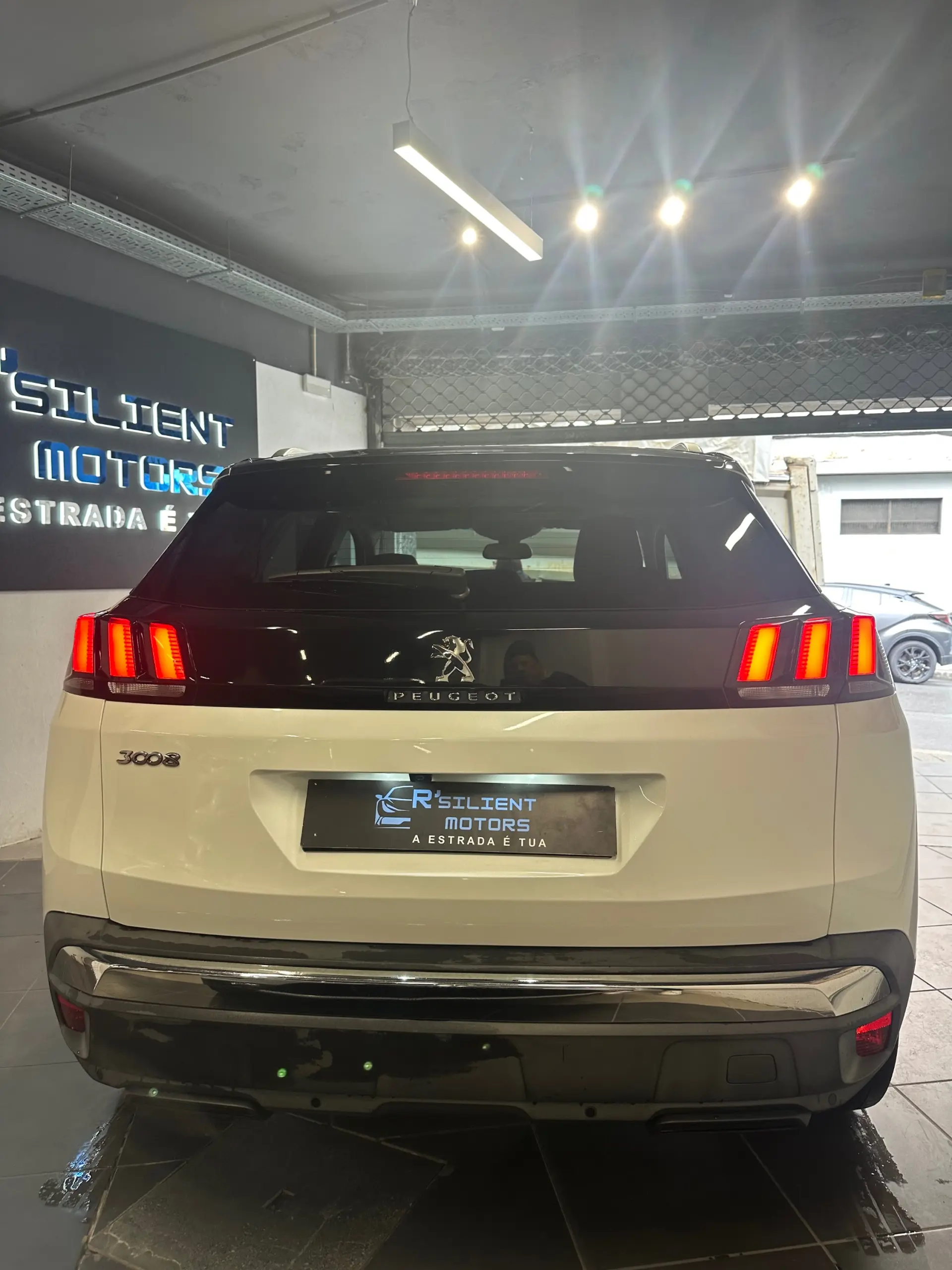Peugeot 3008 1.6 BlueHDi Allure Grip Control EAT6 10