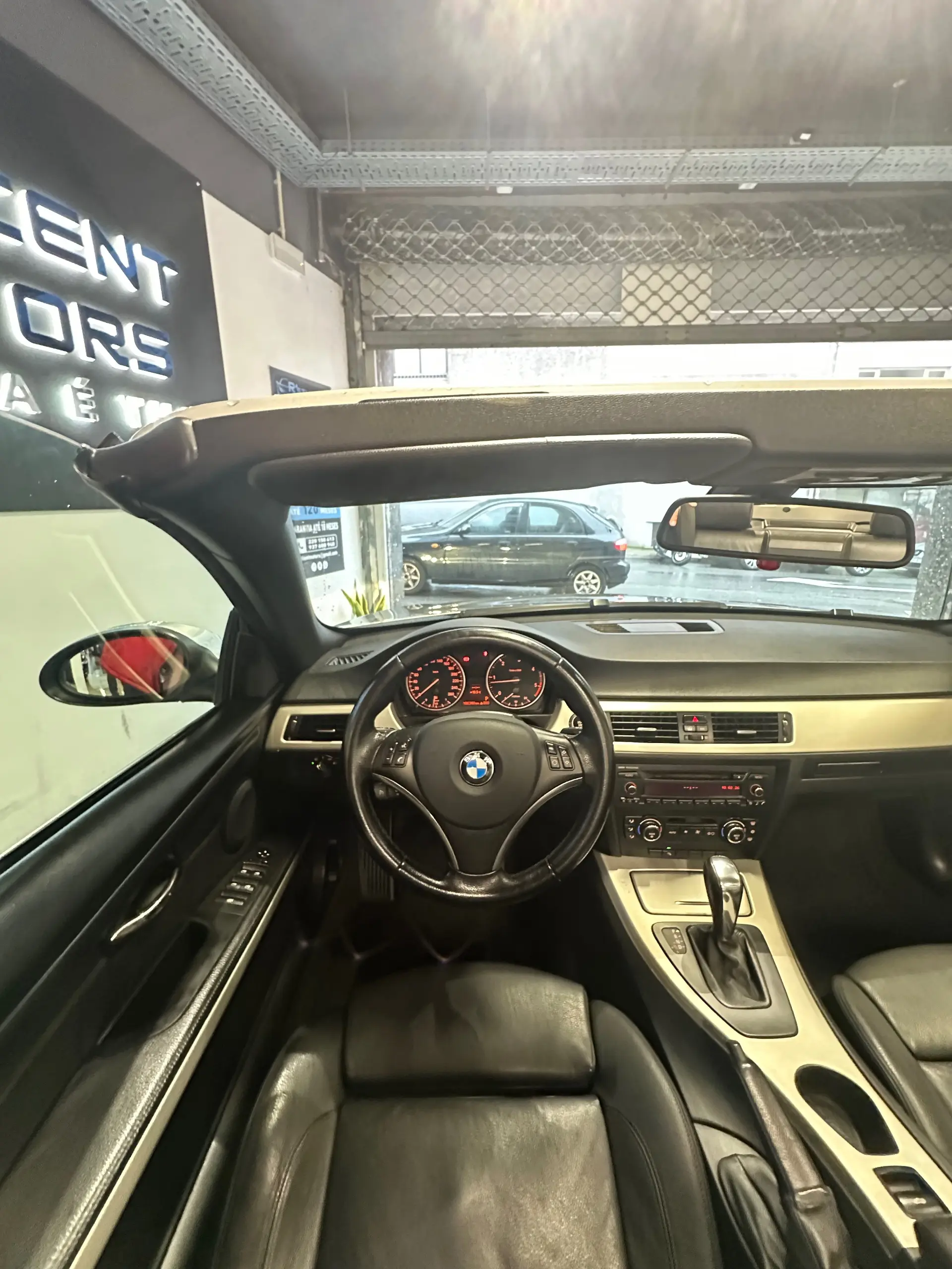 BMW 320 d Cabrio Exclusive Auto 11