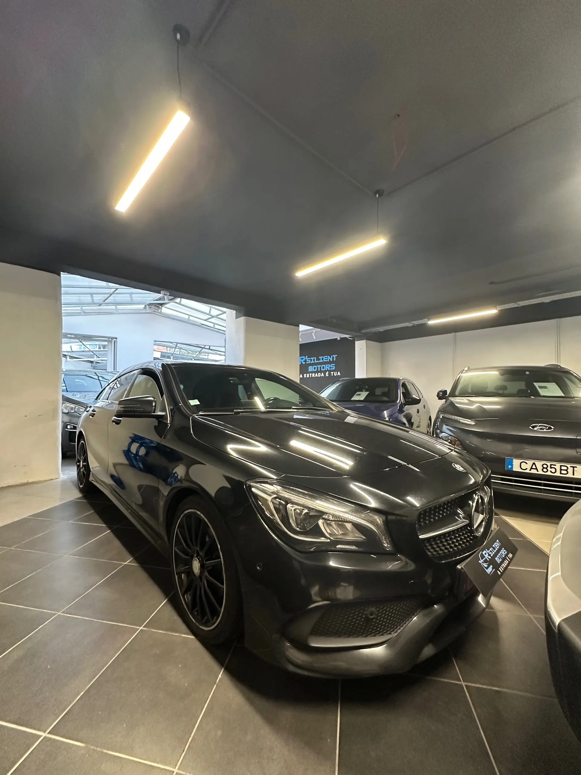 Mercedes-Benz CLA 180 d Shooting Brake AMG Line Aut. 2