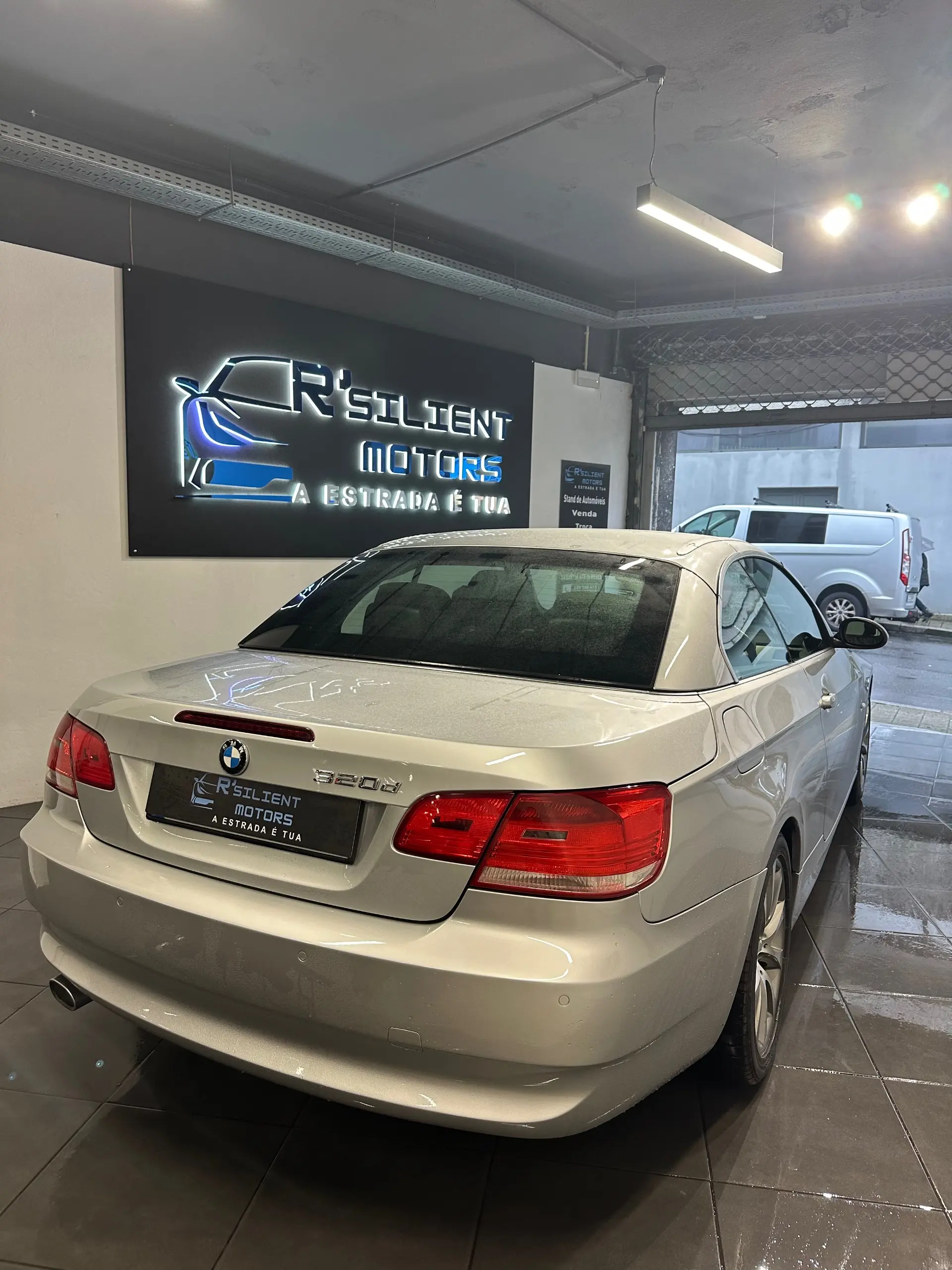 BMW 320 d Cabrio Exclusive Auto 17