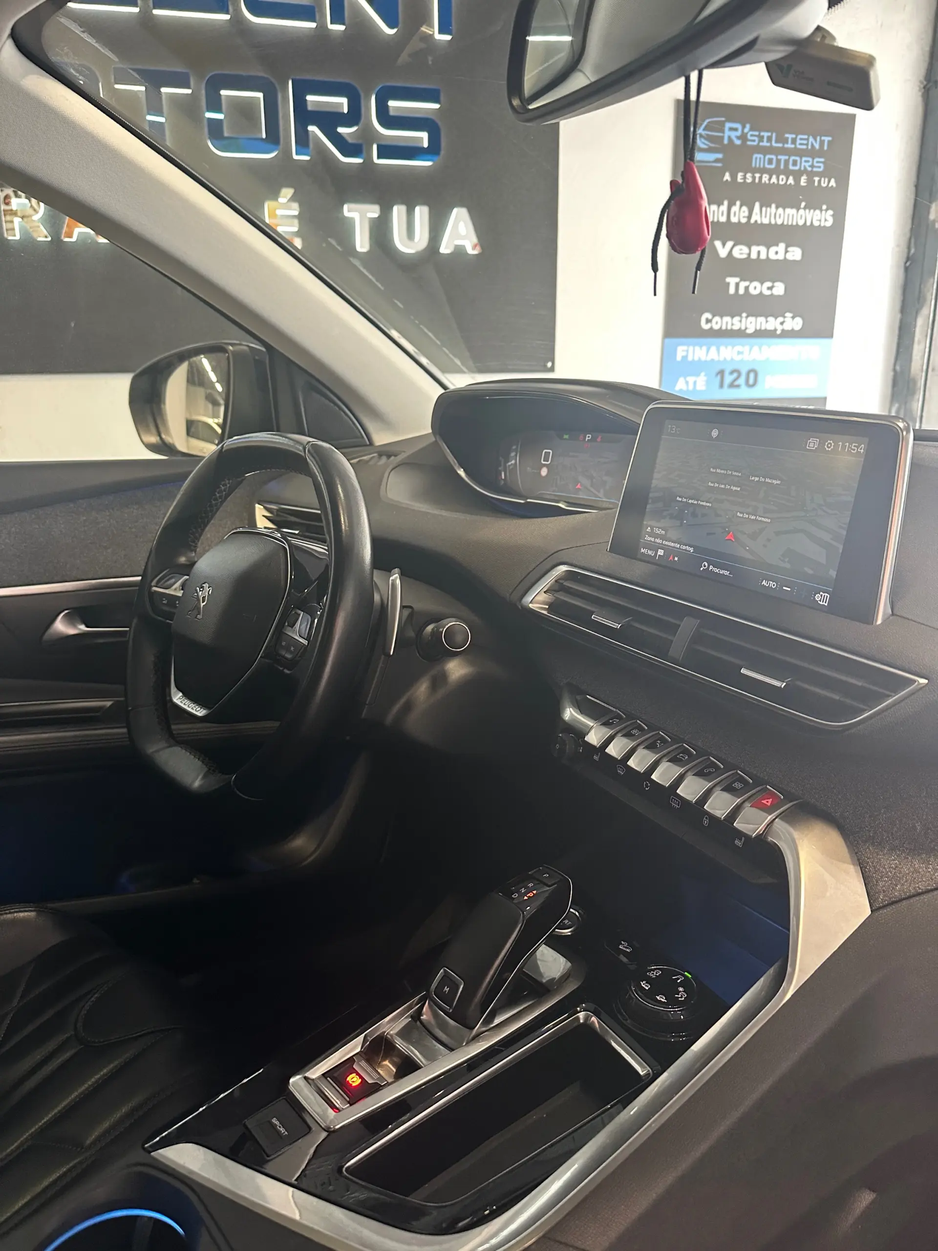 Peugeot 3008 1.6 BlueHDi Allure Grip Control EAT6 18