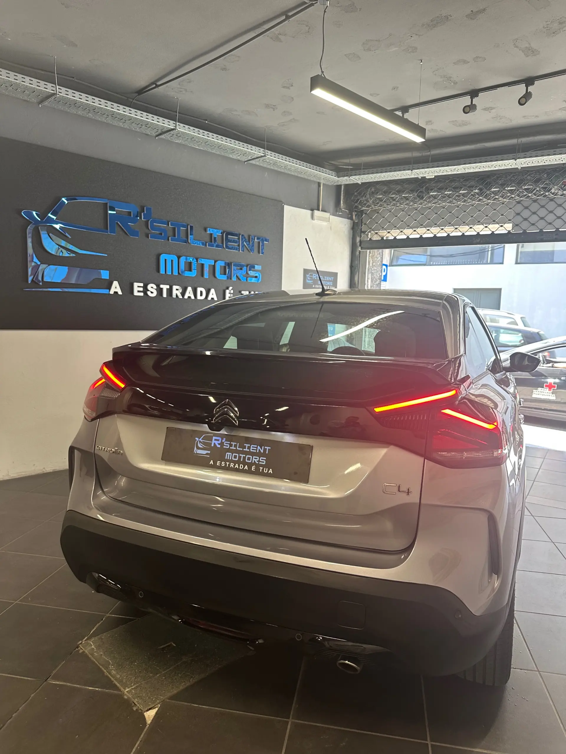 Citroën C4 BlueHDi 130 Stop&Start EAT8 FEEL PACK 7