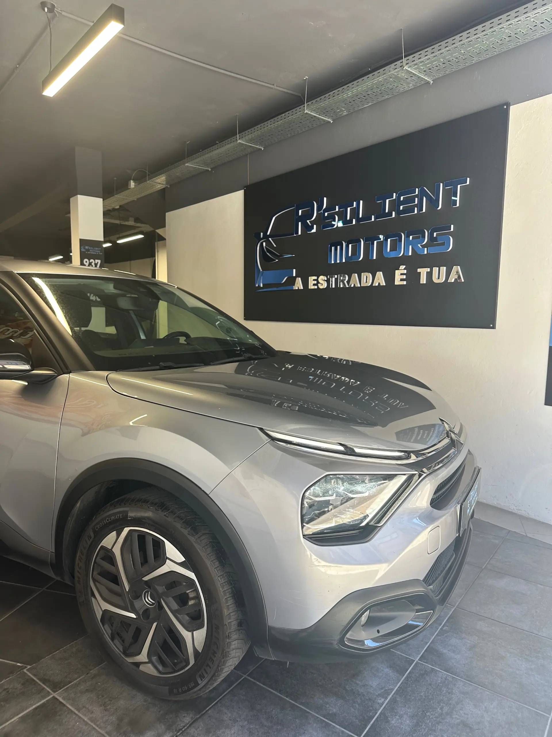 Citroën C4 BlueHDi 130 Stop&Start EAT8 FEEL PACK 4