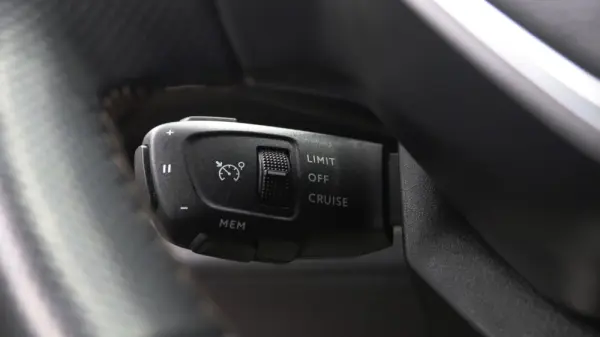 Peugeot 3008 1.5 BlueHDi GT Pack EAT8 16