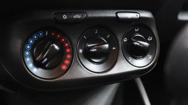 Opel Corsa 1.3 CDTi innovation 14