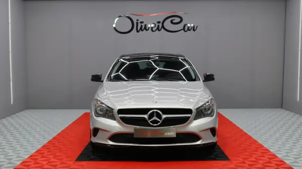 Mercedes-Benz CLA 220 d Shooting Brake Urban Aut. 5