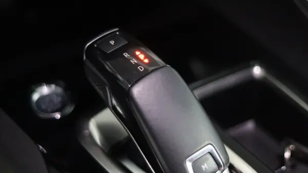 Peugeot 3008 1.5 BlueHDi GT Line EAT8 14