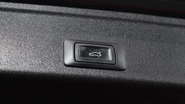 Audi A4 Avant 35 TDI S tronic 11