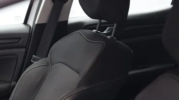 Renault Mégane 1.5 Blue dCi Limited EDC 19