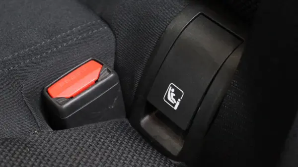 BMW 318 d Auto 19