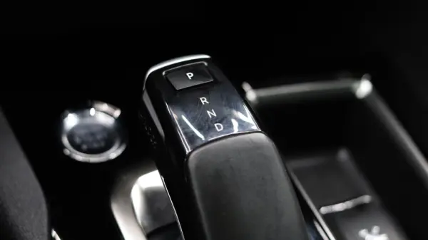 Peugeot 3008 1.5 BlueHDi GT Pack EAT8 13