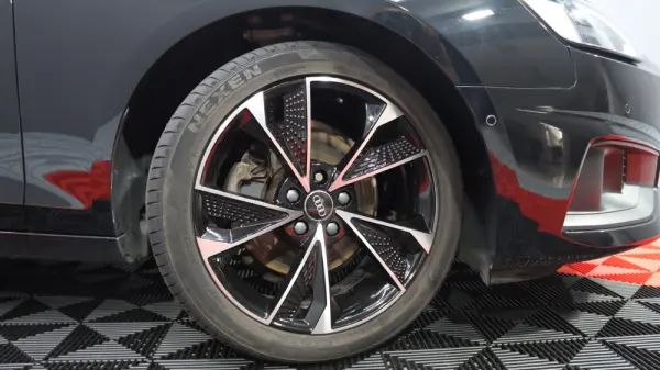 Audi A4 Avant 35 TDI S tronic 4