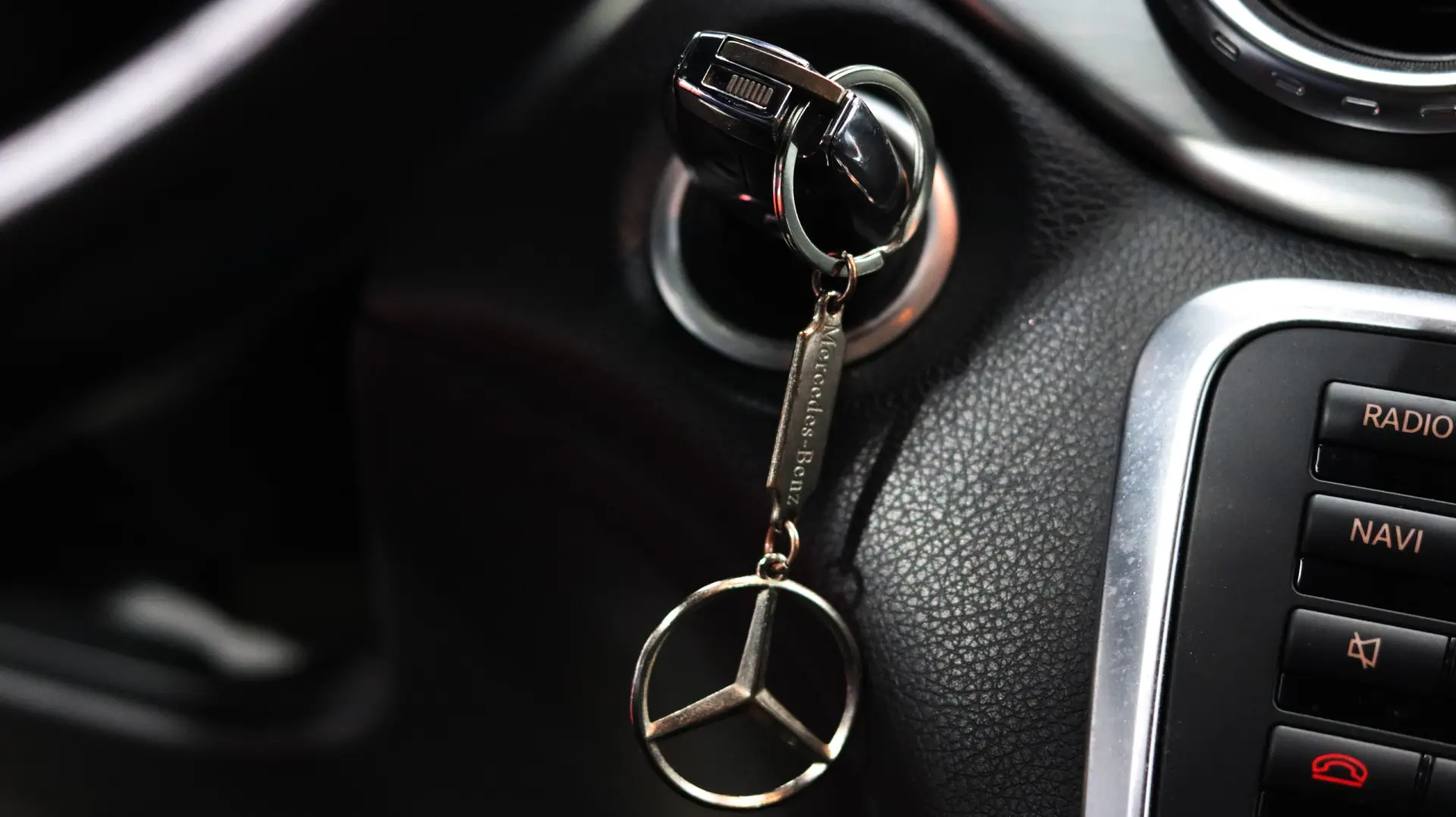 Mercedes-Benz GLA 220 d 4Matic 7G-DCT AMG Line 17