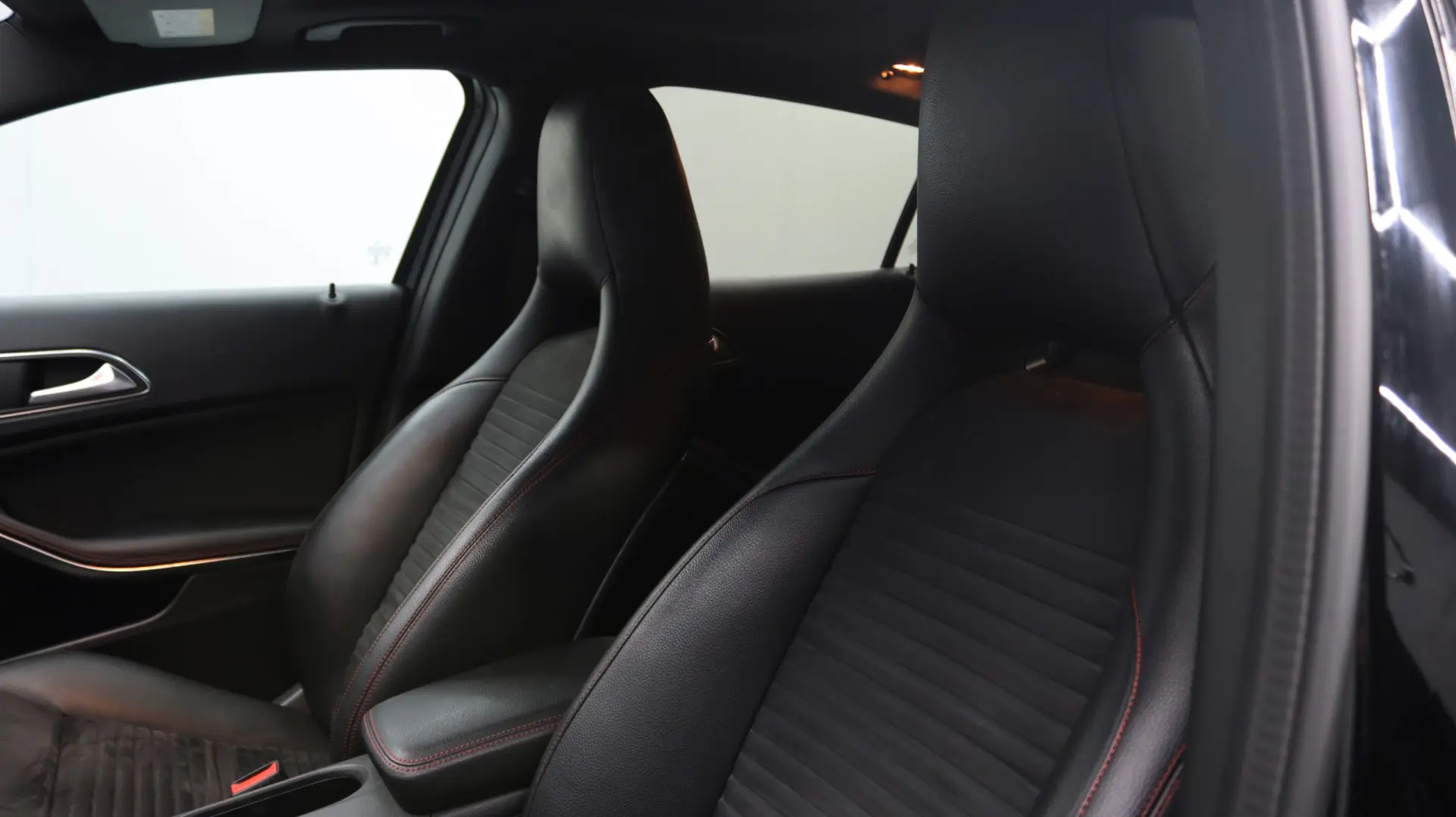 Mercedes-Benz GLA 220 d 4Matic 7G-DCT AMG Line 21