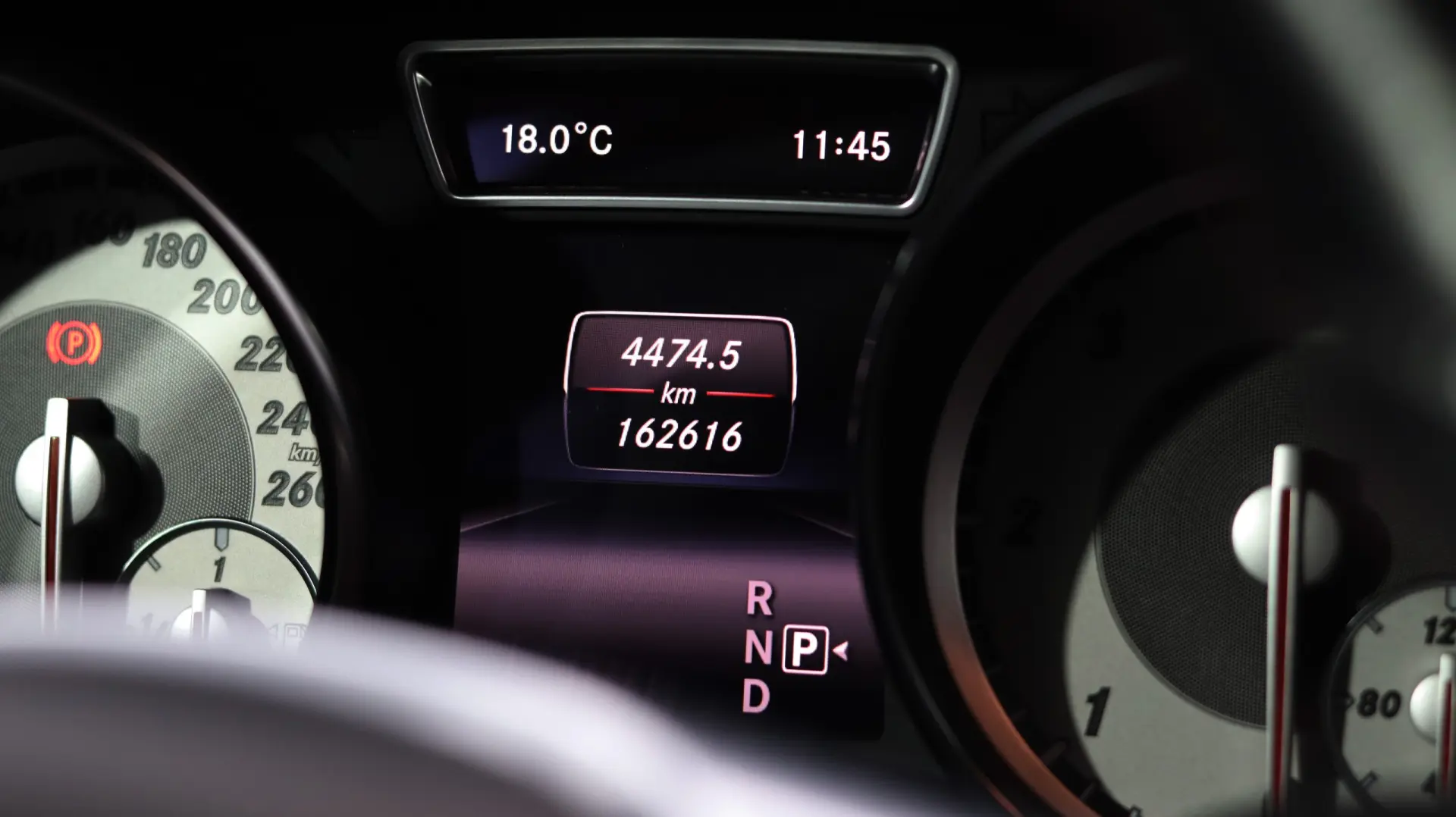 Mercedes-Benz GLA 220 d 4Matic 7G-DCT AMG Line 12