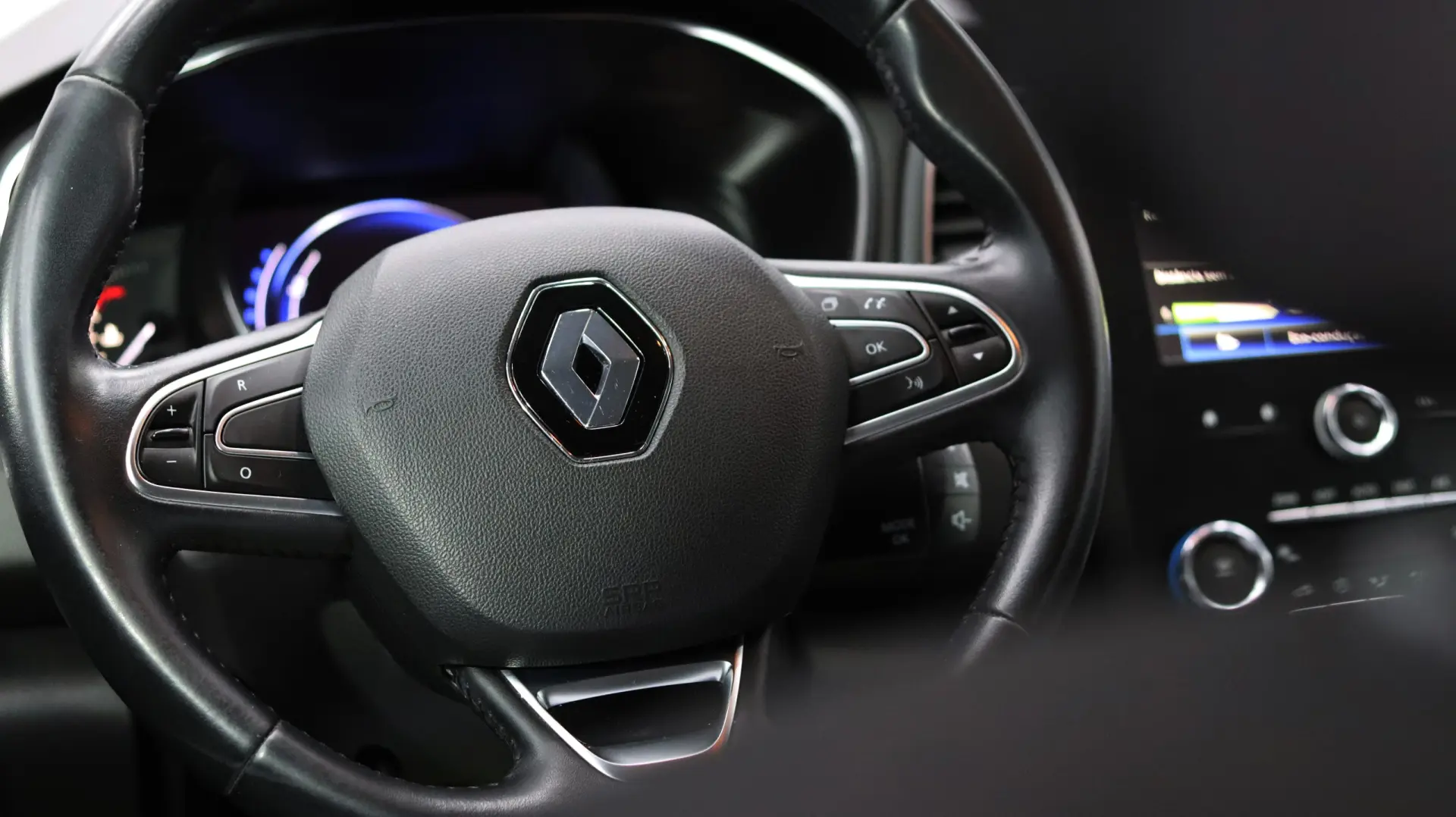 Renault Mégane 1.5 Blue dCi Limited EDC 11