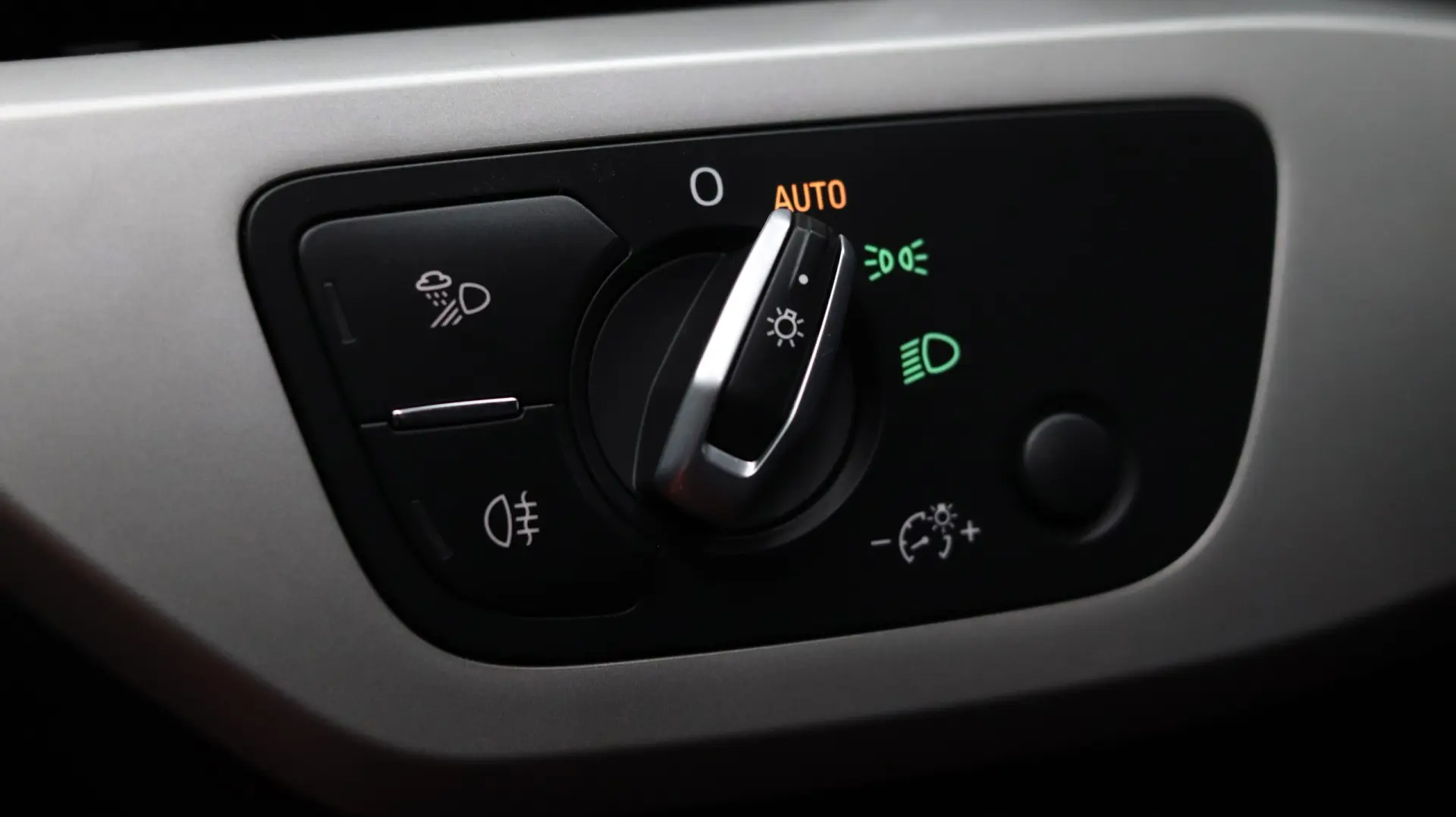 Audi A4 Avant 35 TDI S tronic 17