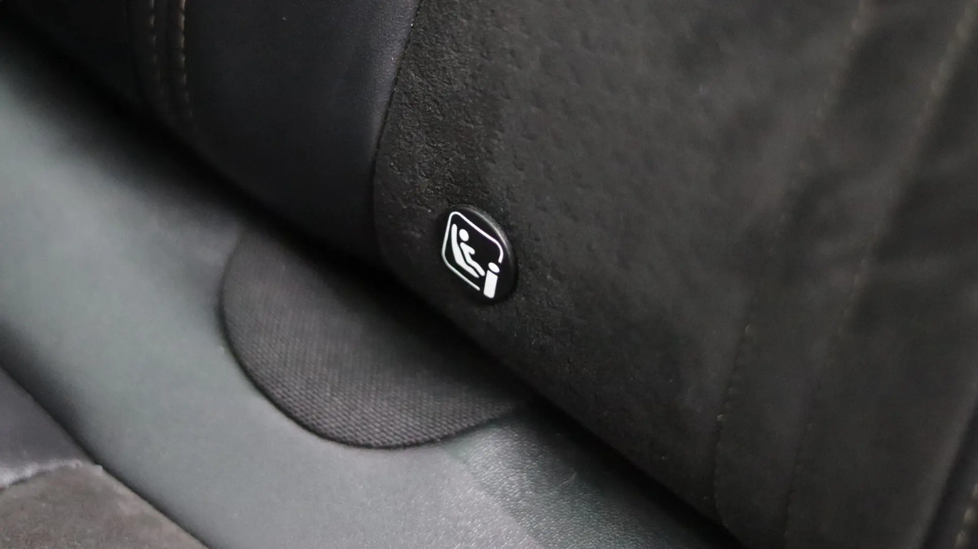 Peugeot 3008 1.5 BlueHDi GT Pack EAT8 22