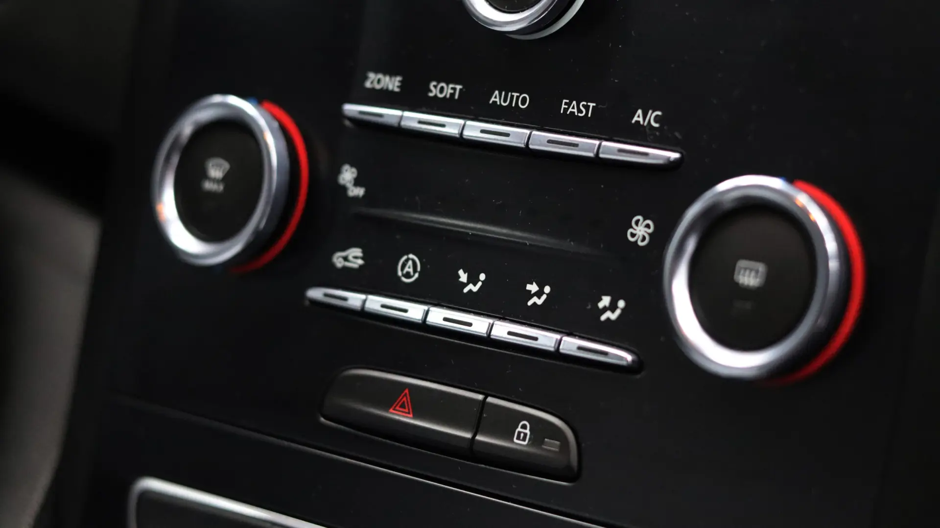 Renault Mégane 1.5 Blue dCi Limited EDC 14