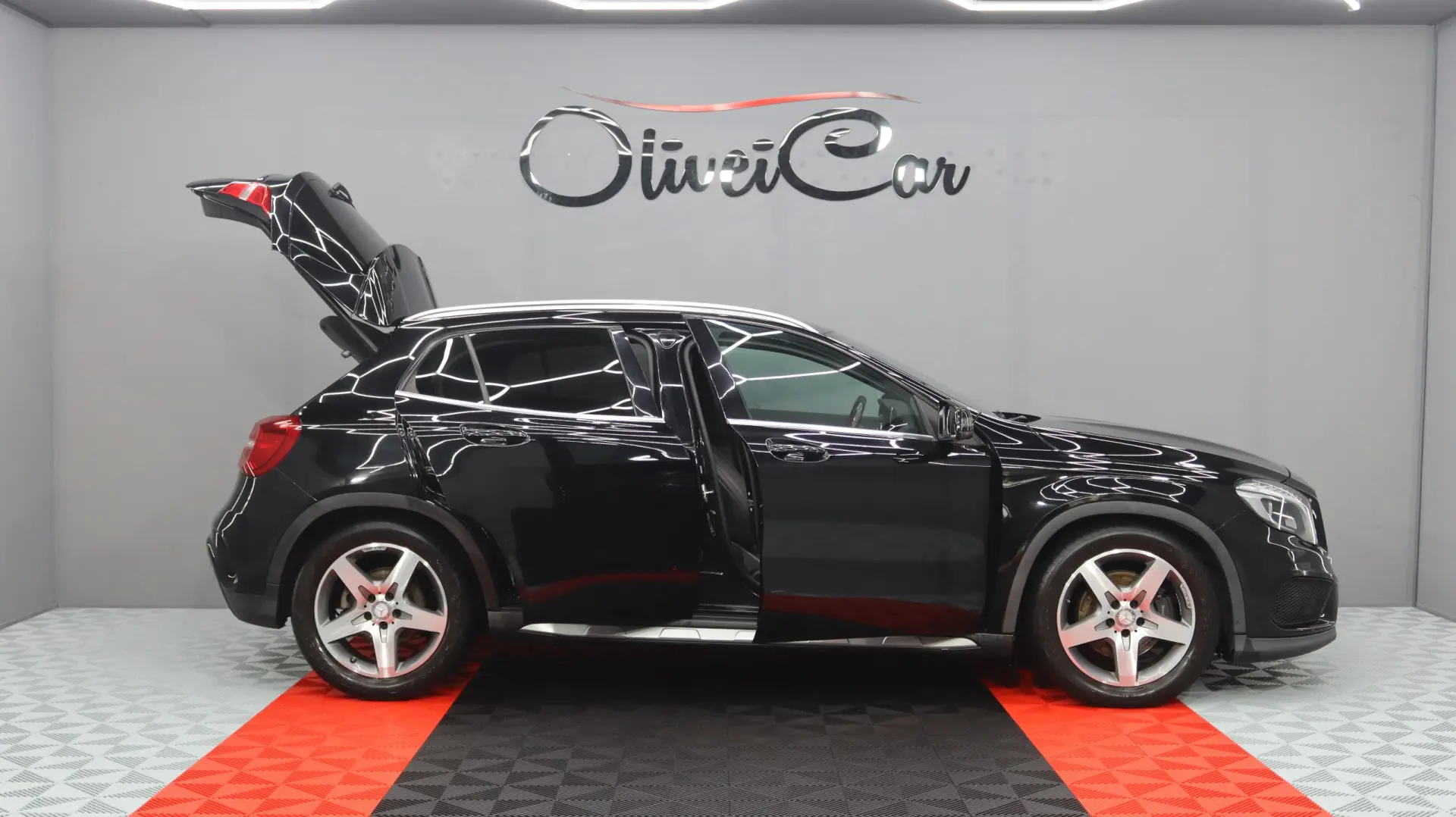 Mercedes-Benz GLA 220 d 4Matic 7G-DCT AMG Line 3