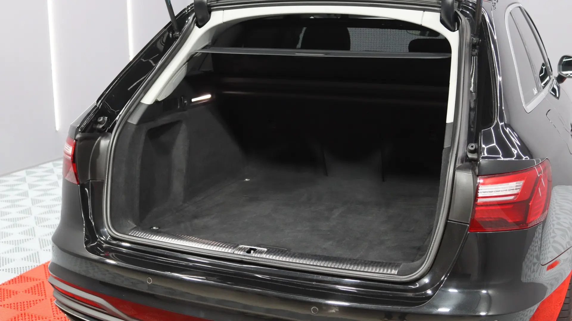 Audi A4 Avant 35 TDI S tronic 10