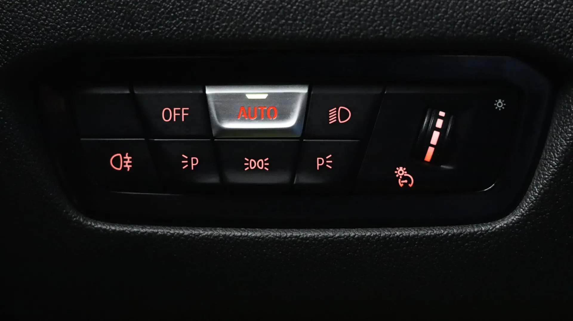 BMW 318 d Auto 15