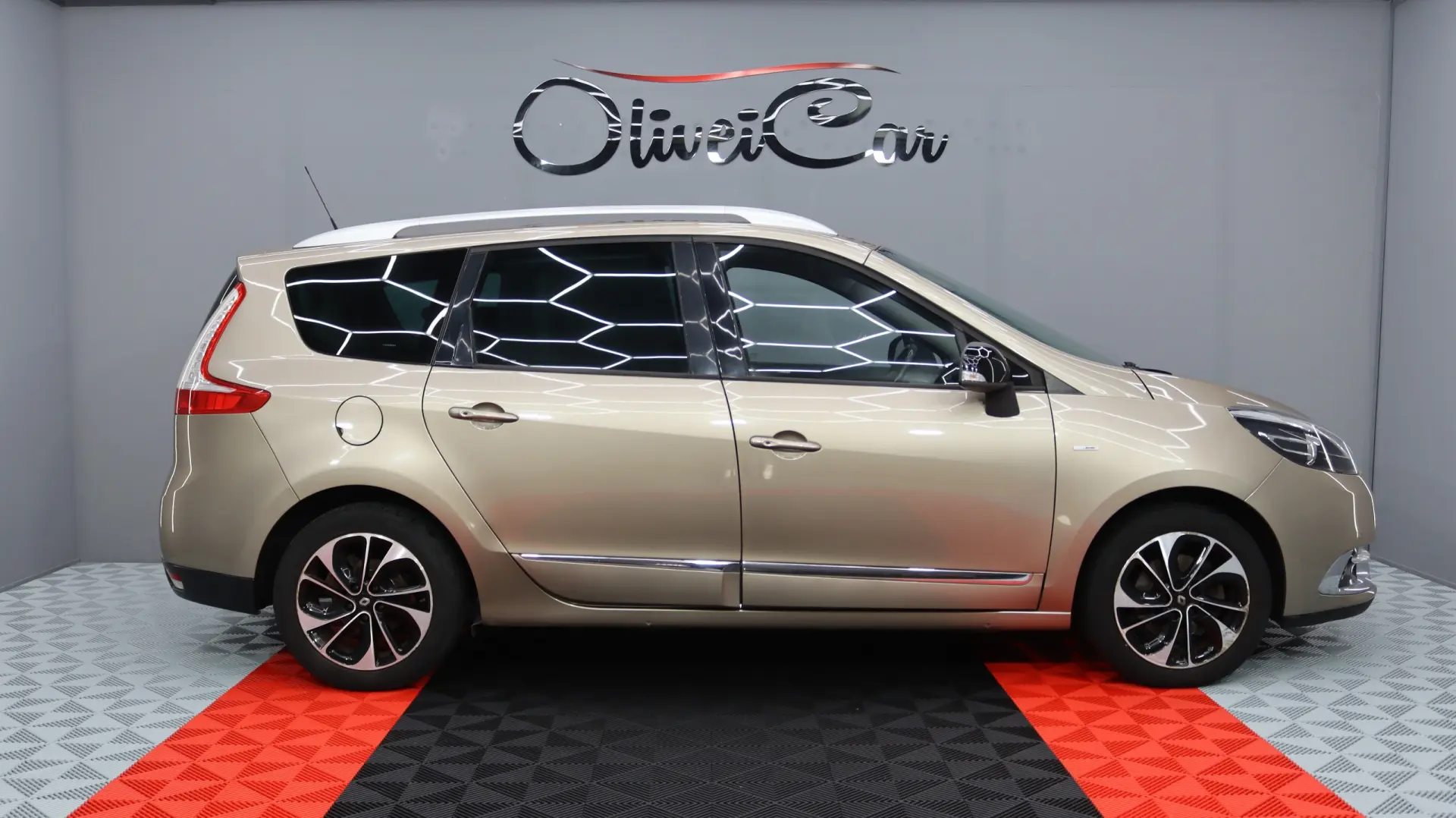 Renault Grand Scénic 1.5 dCi Bose Edition 7L 2