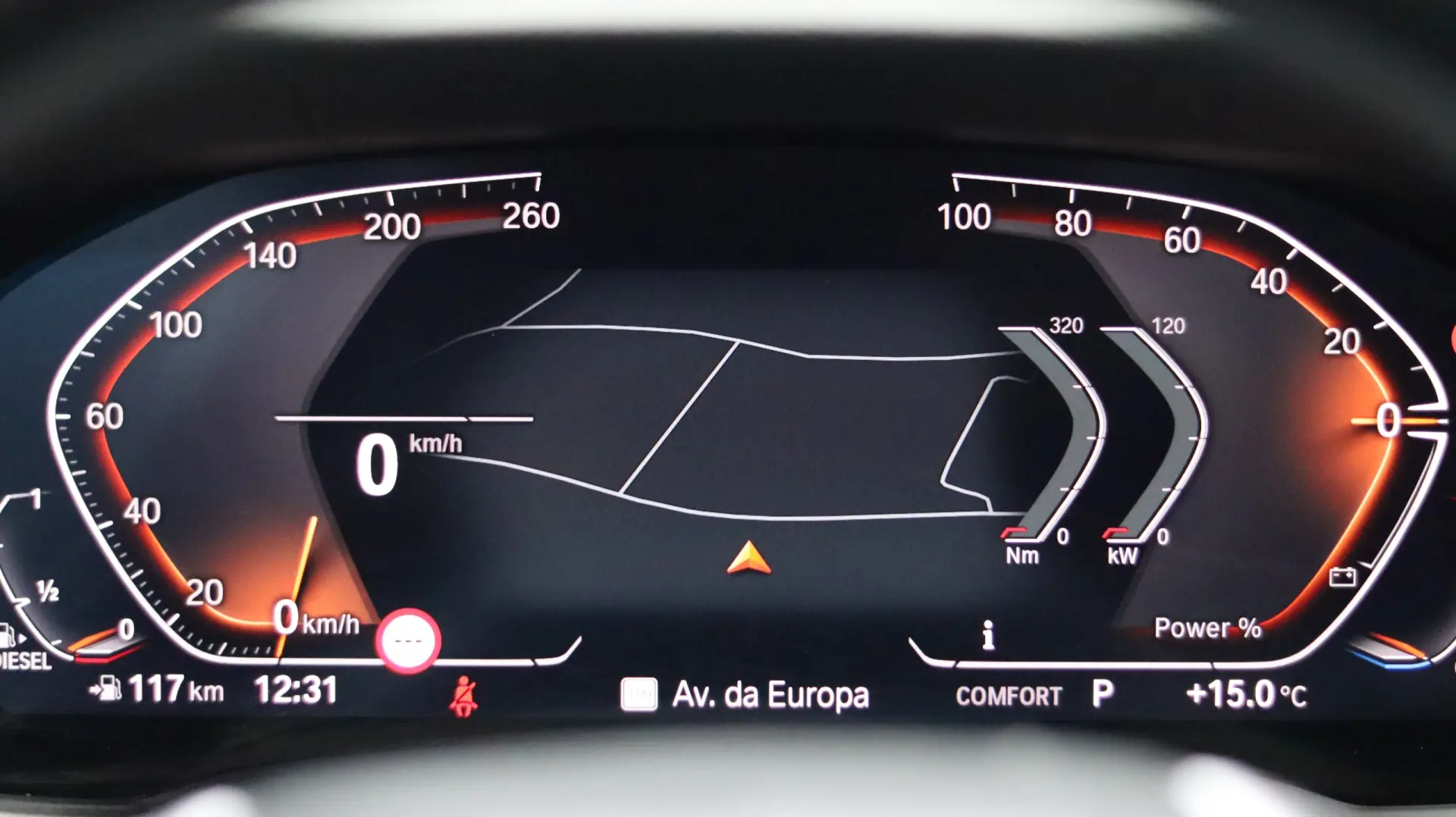BMW 318 d Auto 11