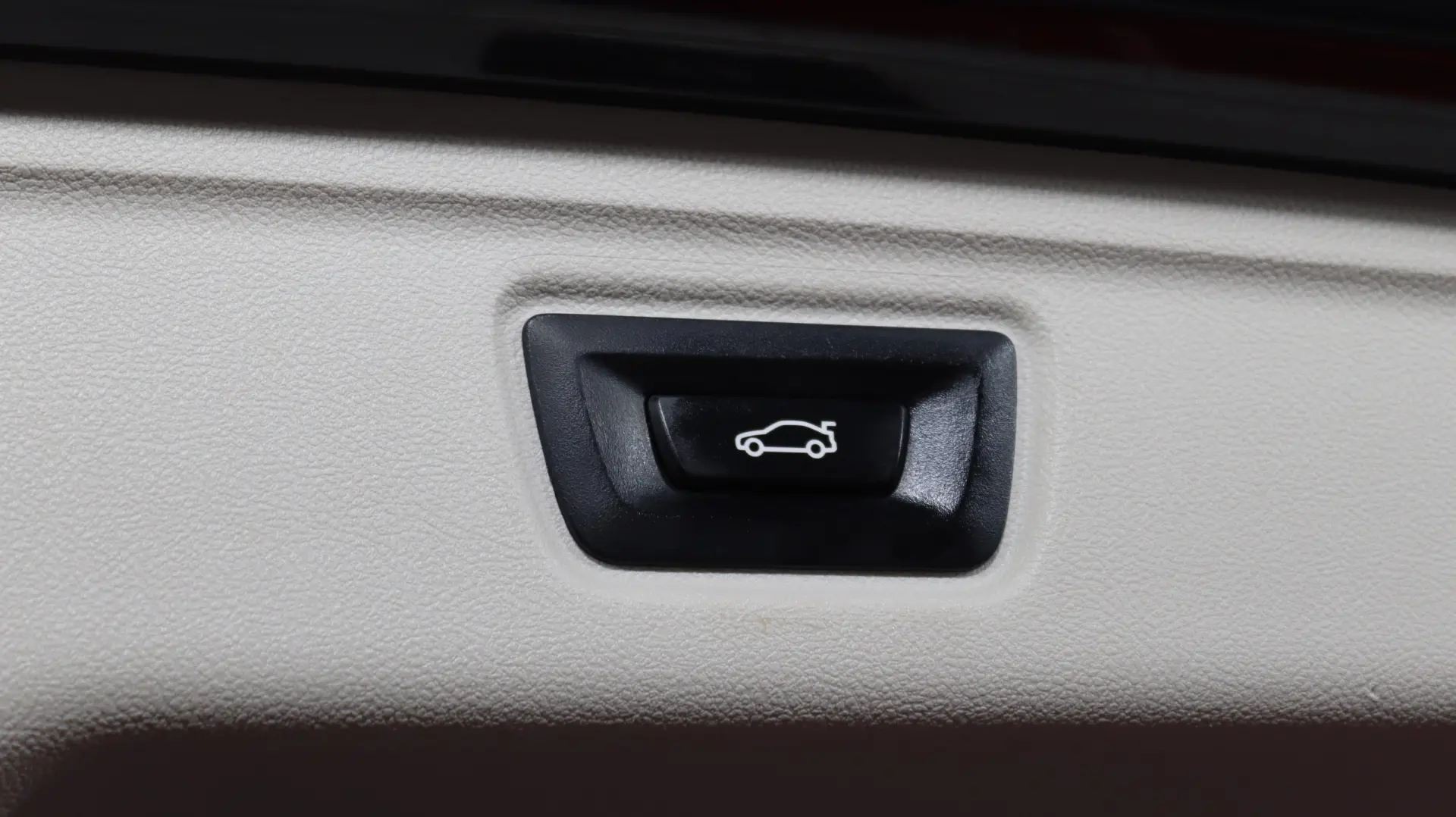 BMW 318 d Auto 9