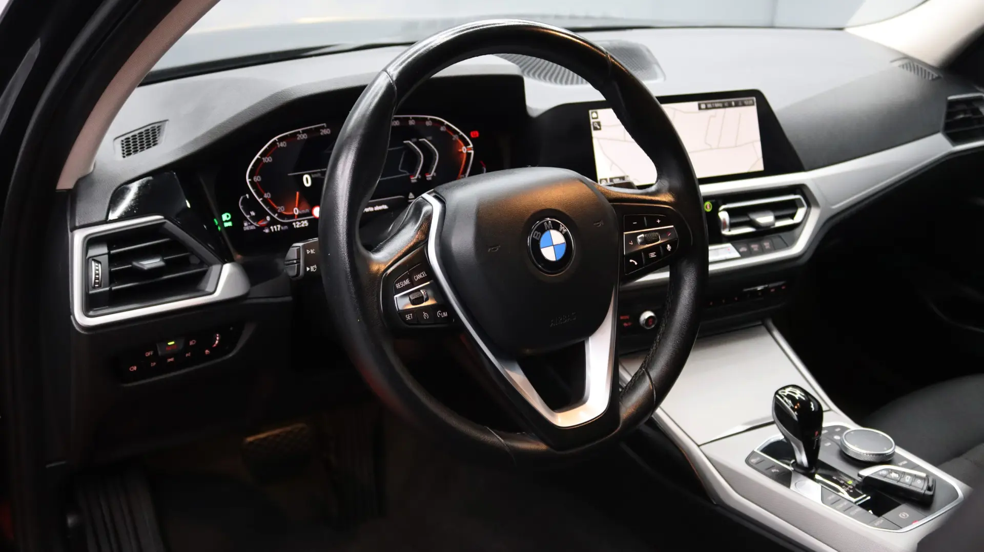 BMW 318 d Auto 10