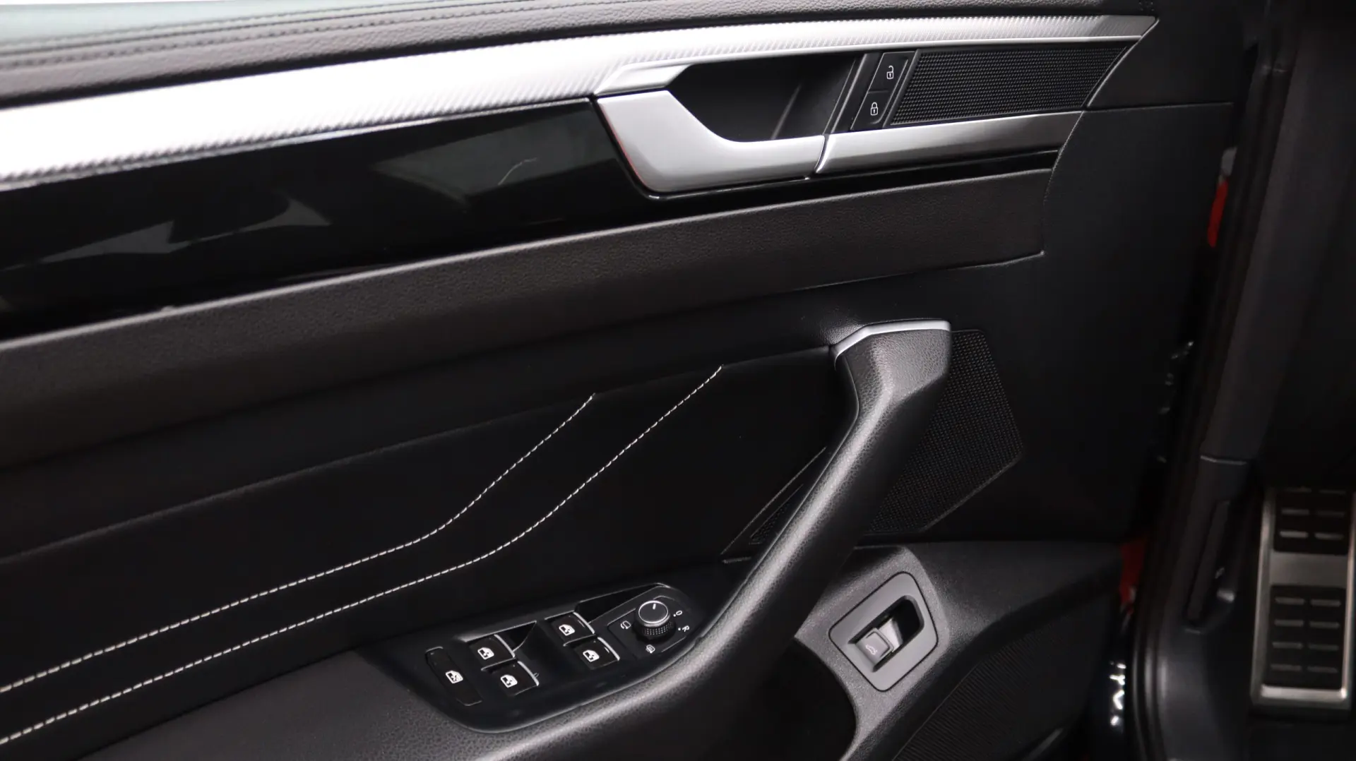 Volkswagen Arteon Shooting Brake 2.0 TDI Elegance DSG 15