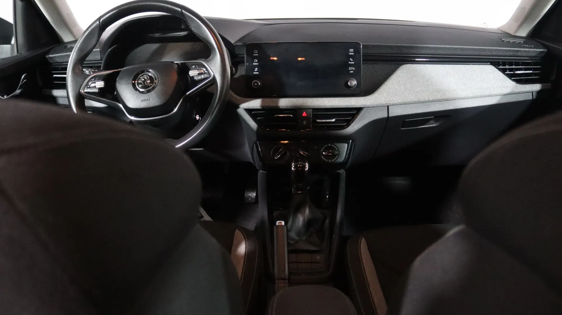 Skoda Scala 1.0 TSI Style DSG 11