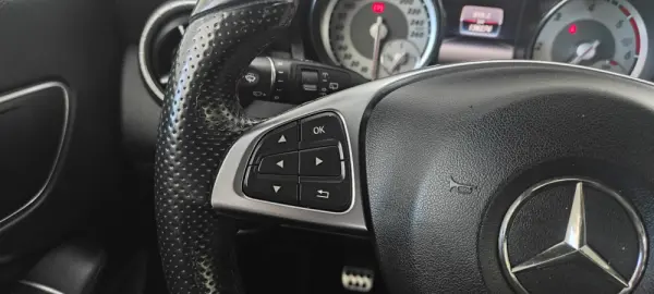 Mercedes-Benz CLA 180 d Shooting Brake AMG Line 38