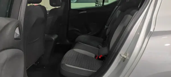 Opel Astra 1.2 Turbo 6