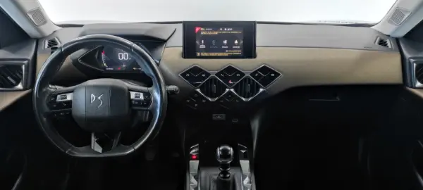 DS DS3 Crossback 8