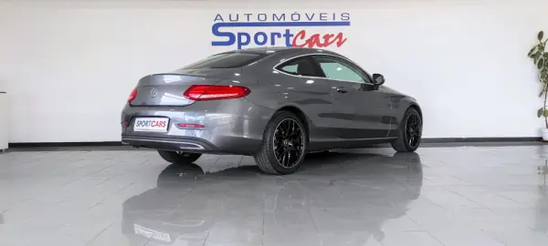 Mercedes-Benz C 220 CDI BE 12